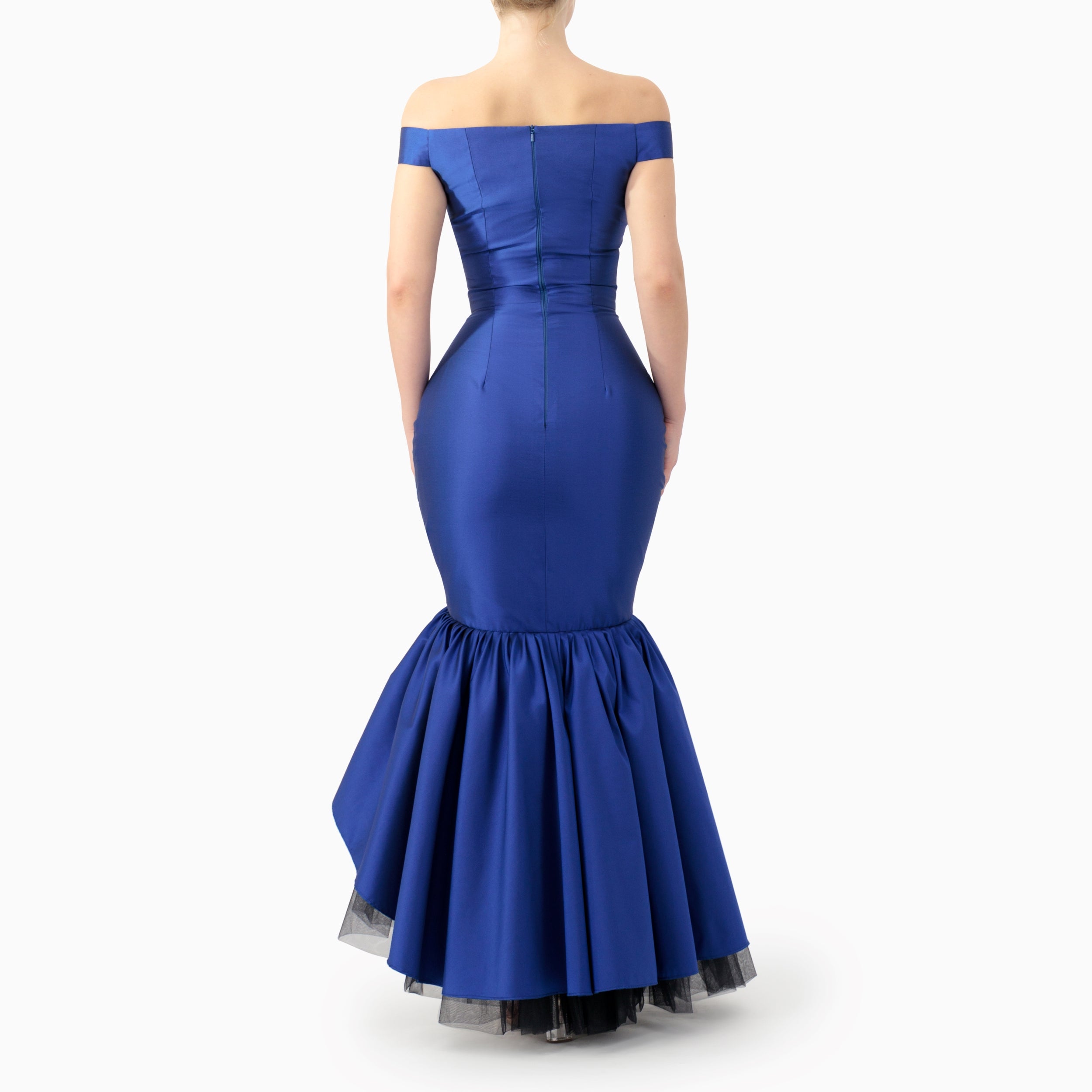 Bodycon With Voluminous Bottom